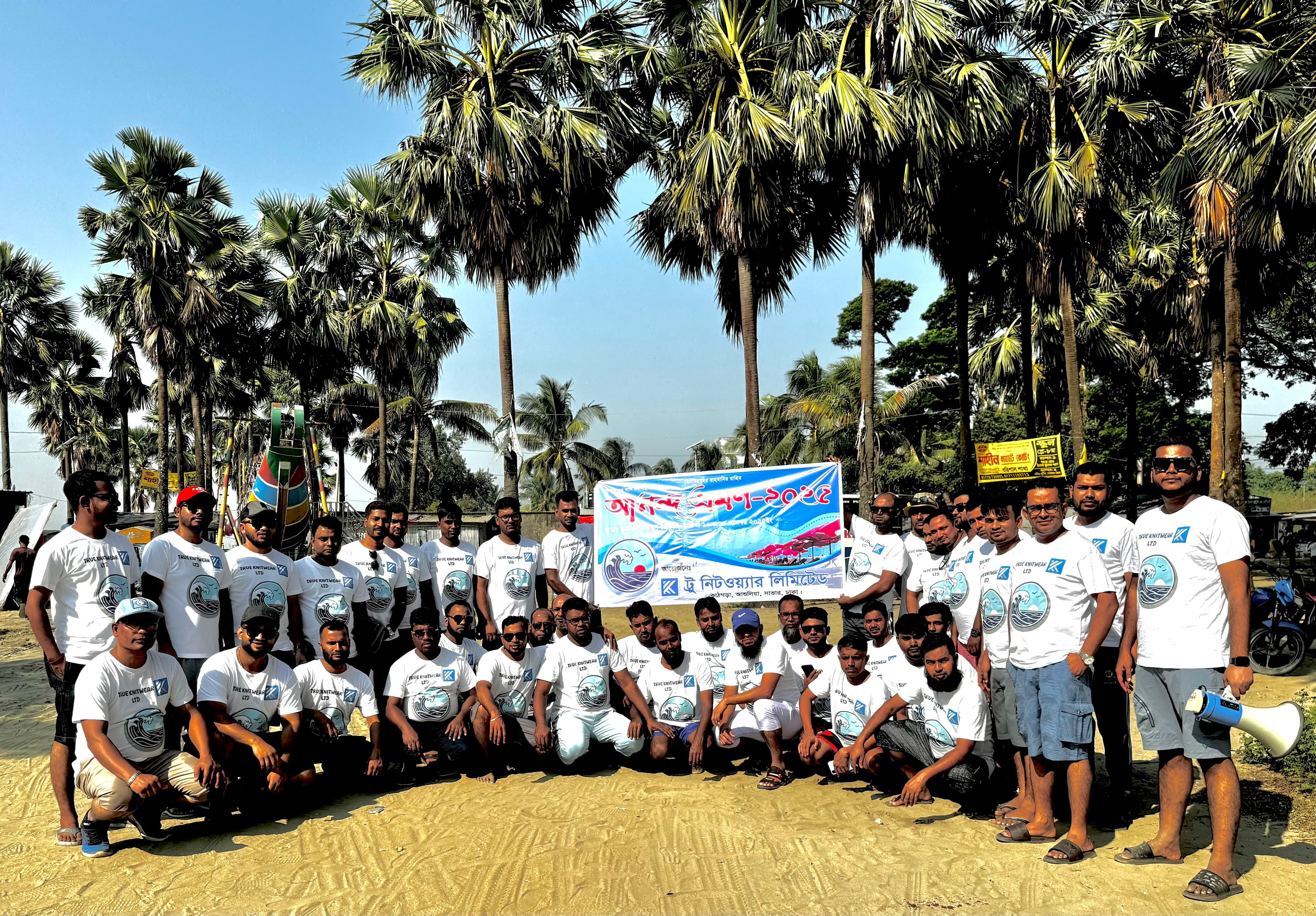 Factory Tour – Group Photo